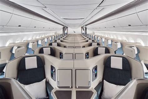 The ultimate guide to Cathay Pacific business class .